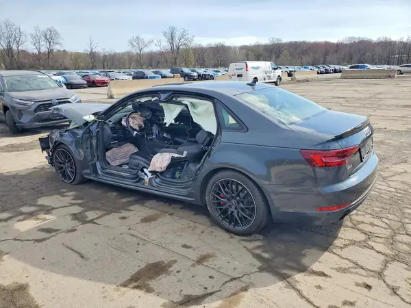 WAUPNAF47JA031240 2018 AUDI A4 - Image 2