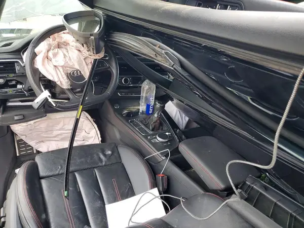 WAUPNAF47JA031240 2018 AUDI A4 - Image 8