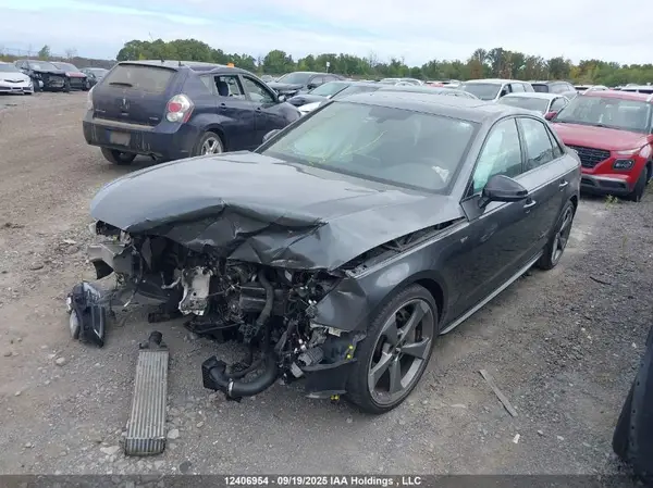 WAUPNAF47JN020148 2018 AUDI A4 - Image 2
