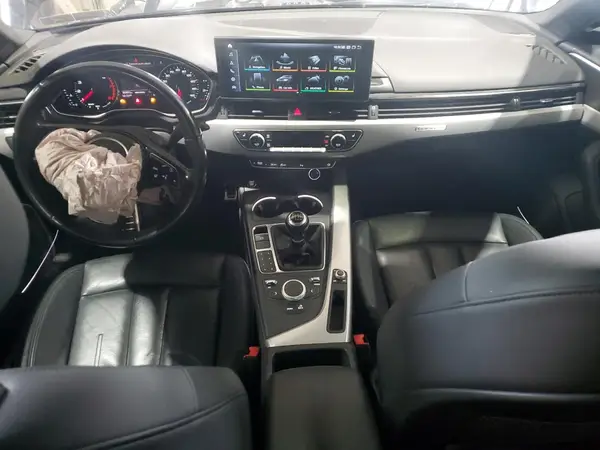 WAUPNAF4XJA036044 2018 AUDI A4 - Image 8
