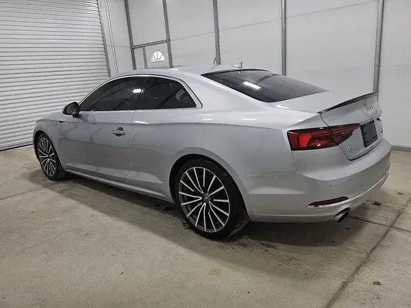 WAUPNAF55JA022352 2018 AUDI A5 - Image 2
