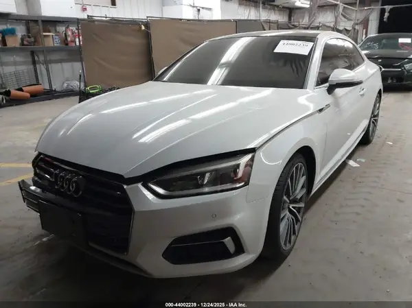 WAUPNAF58JA003729 2018 AUDI A5 - Image 2