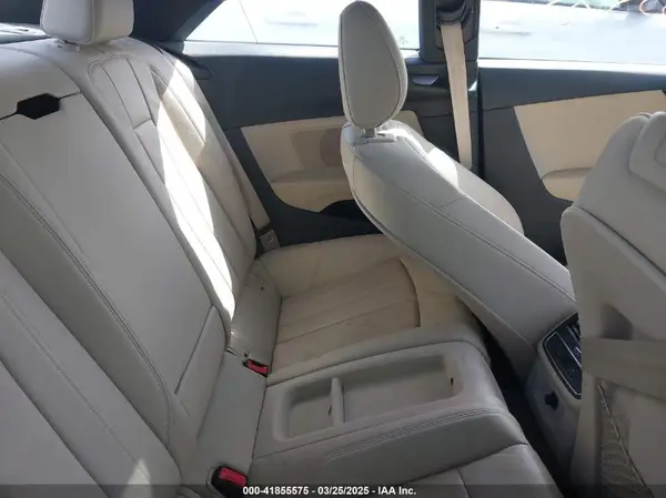 WAUPNAF5XJA062197 2018 AUDI A5 - Image 8