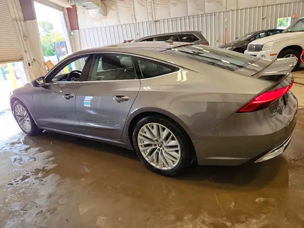 WAUR2AF22KN029390 2019 AUDI A7 - Image 2