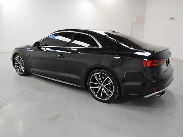 WAUR4AF58JA076322 2018 AUDI RS5 - Image 2