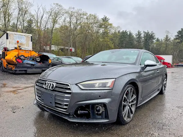 WAUR4AF5XJA010435 2018 AUDI RS5 - Image 2