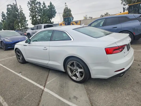 WAUSNAF53JA011313 2018 AUDI A5 - Image 2