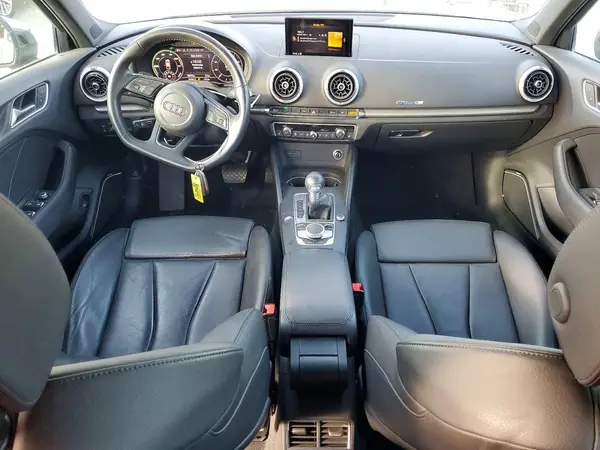 WAUSPBFF1JA055545 2018 AUDI A3 - Image 8