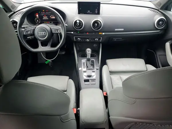 WAUSPBFF7JA068039 2018 AUDI A3 - Image 8