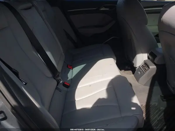 WAUSPBFFXJA068052 2018 AUDI A3 - Image 8