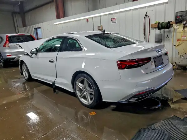 WAUTAAF53MA008769 2021 AUDI A5 - Image 2