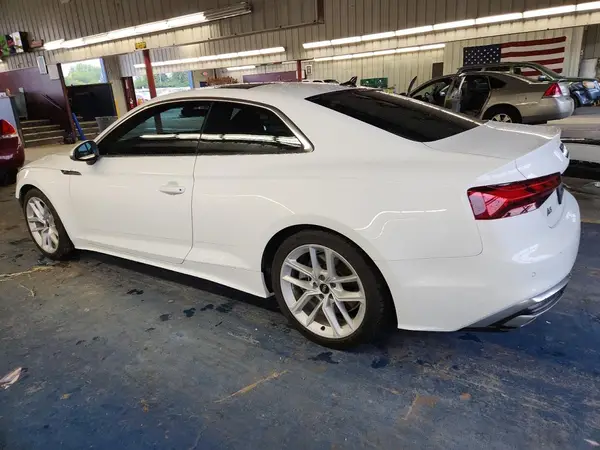 WAUTAAF5XPA058301 2023 AUDI A5 - Image 2