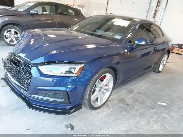 WAUTNAF57JA003882 2018 AUDI A5 - Image 2
