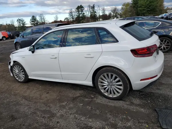 WAUTPBFF0GA139482 2016 AUDI A3 - Image 2