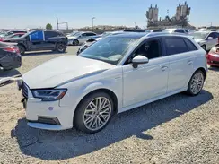 WAUTPBFF0JA065293 2018 AUDI A3