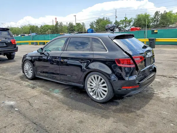 WAUTPBFF1GA109925 2016 AUDI A3 - Image 2