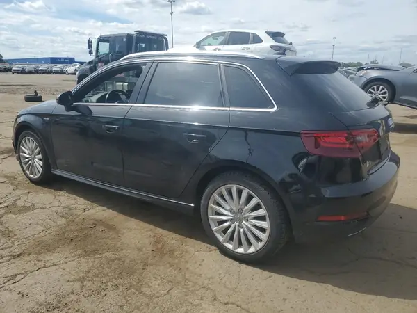 WAUTPBFF4GA102497 2016 AUDI A3 - Image 2