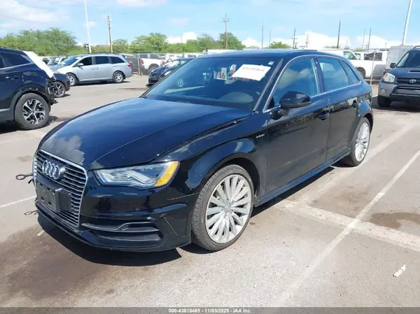 WAUTPBFF5GA048739 2016 AUDI A3 - Image 2