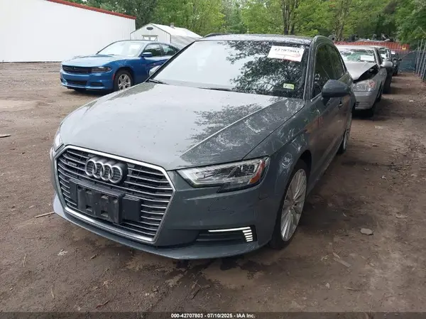 WAUTPBFF5HA040769 2017 AUDI A3 - Image 2