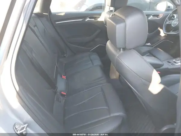 WAUTPBFF5JA075981 2018 AUDI A3 - Image 8