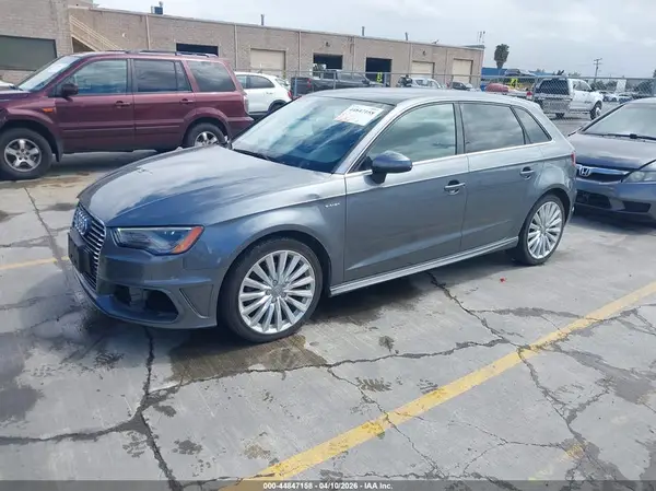 WAUTPBFF6GA049575 2016 AUDI A3 - Image 2