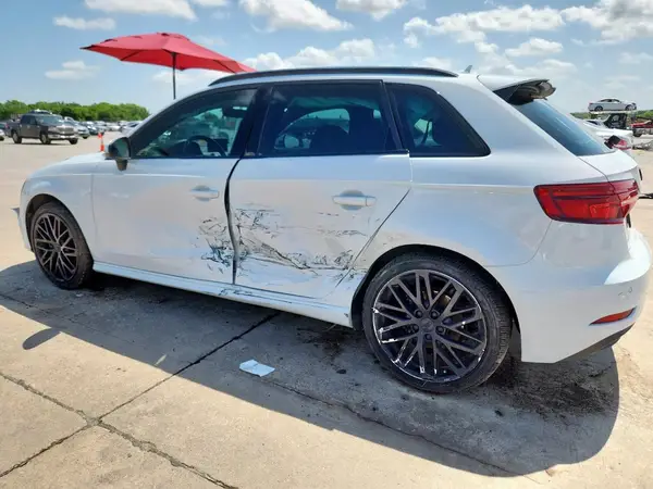 WAUTPBFF6JA080106 2018 AUDI A3 - Image 2