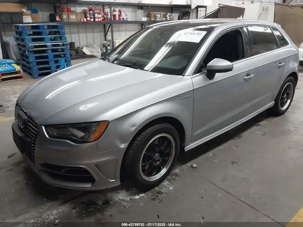 WAUTPBFF7GA133968 2016 AUDI A3 - Image 2