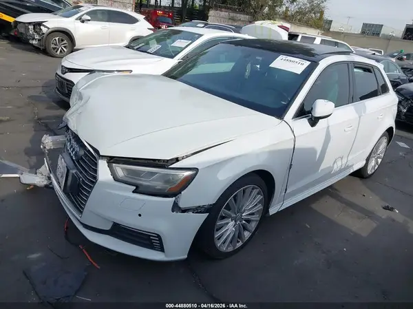 WAUTPBFF7HA146687 2017 AUDI A3 - Image 2