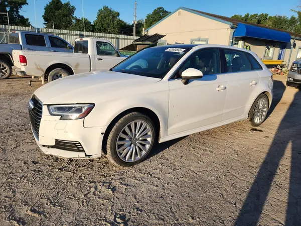WAUTPBFF8JA062268 2018 AUDI A3 - Image 1