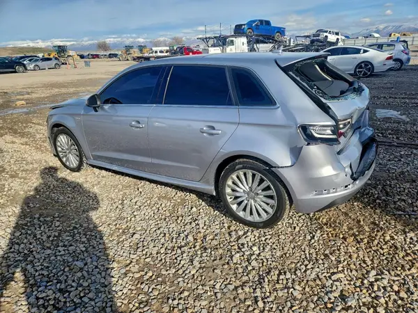 WAUTPBFF9GA049246 2016 AUDI A3 - Image 2