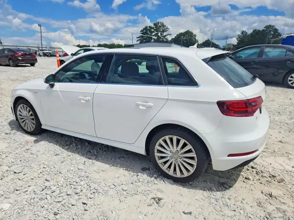 WAUTPBFF9GA063311 2016 AUDI A3 - Image 2