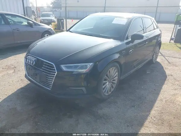 WAUTPBFF9HA132371 2017 AUDI A3 - Image 2