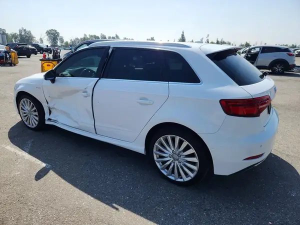 WAUTPBFFXHA056045 2017 AUDI A3 - Image 2