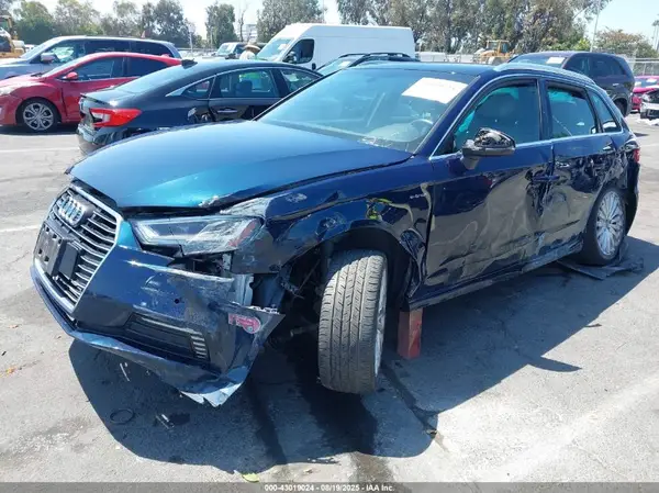 WAUTPBFFXJA068007 2018 AUDI A3 - Image 2