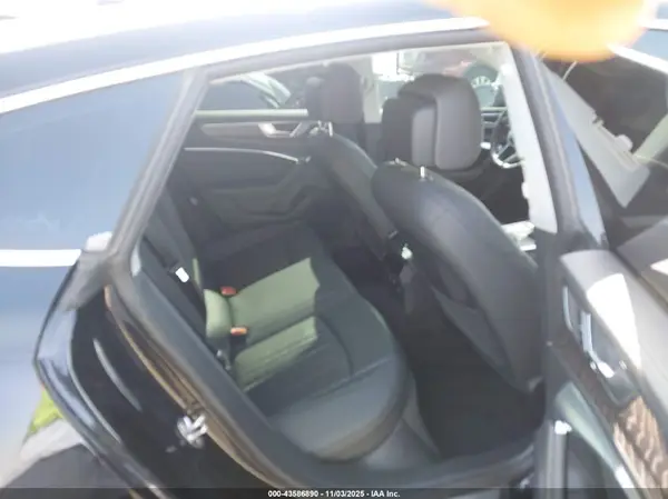 WAUU2AF23KN128813 2019 AUDI A7 - Image 8