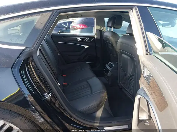 WAUU2AF27KN055607 2019 AUDI A7 - Image 8