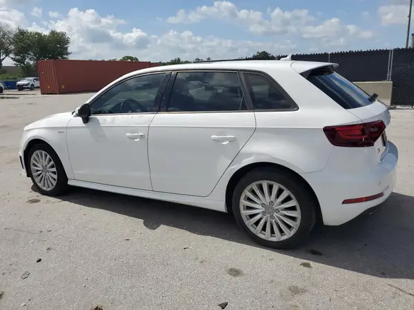 WAUUPBFF0GA077375 2016 AUDI A3 - Image 2
