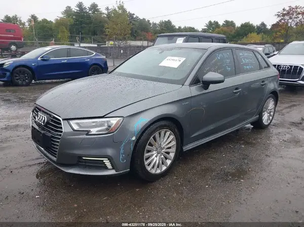 WAUUPBFF0HA054888 2017 AUDI A3 - Image 2