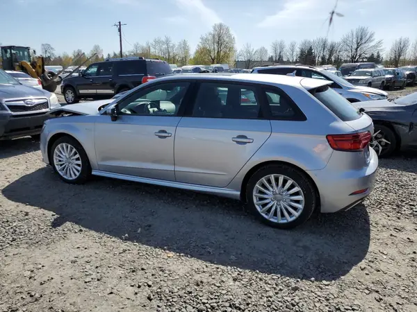 WAUUPBFF0HA087731 2017 AUDI A3 - Image 2