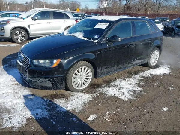 WAUUPBFF1GA129483 2016 AUDI A3 - Image 2