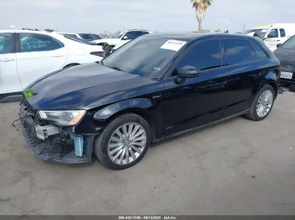 WAUUPBFF1GA129998 2016 AUDI A3 - Image 2