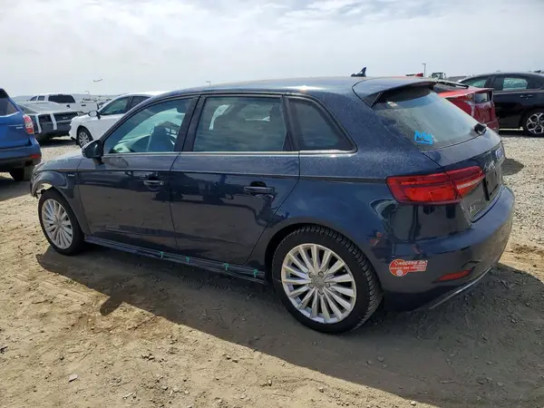 WAUUPBFF1HA092744 2017 AUDI A3 - Image 2