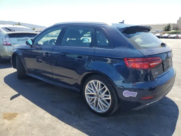 WAUUPBFF1JA154908 2018 AUDI A3 - Image 2