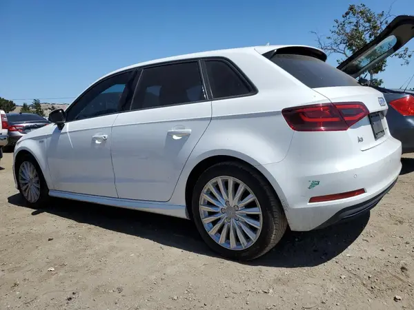 WAUUPBFF3GA133762 2016 AUDI A3 - Image 2