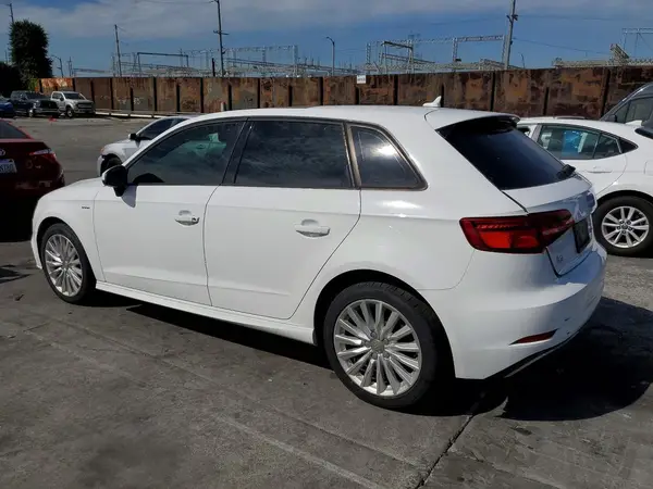 WAUUPBFF3HA079137 2017 AUDI A3 - Image 2