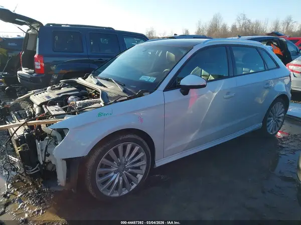 WAUUPBFF3HA128756 2017 AUDI A3 - Image 2