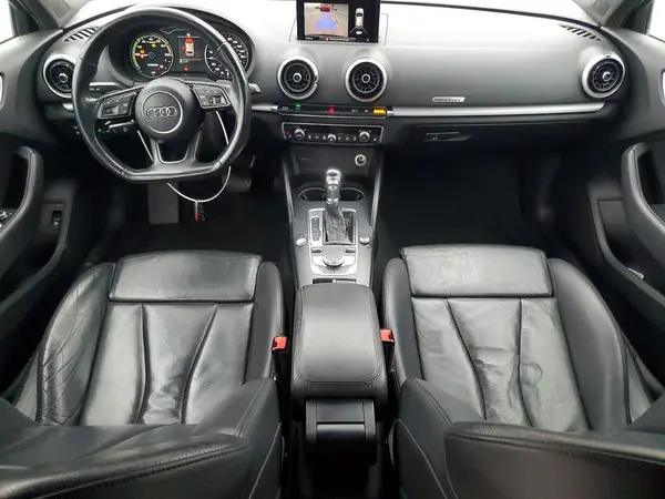 WAUUPBFF3JA054972 2018 AUDI A3 - Image 8