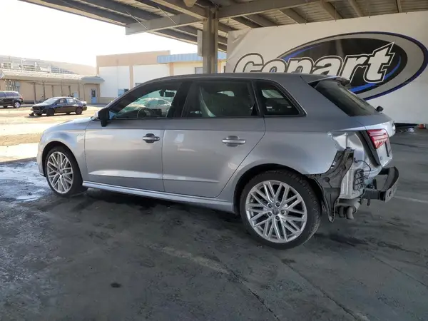 WAUUPBFF3JA154991 2018 AUDI A3 - Image 2