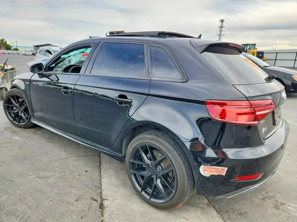 WAUUPBFF4HA047975 2017 AUDI A3 - Image 2