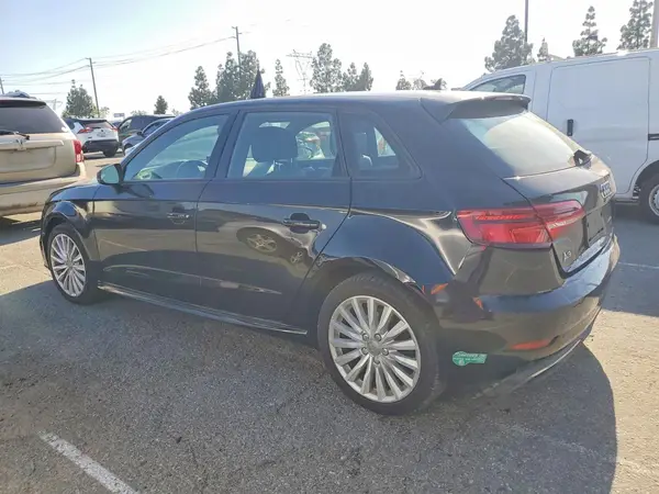 WAUUPBFF4HA121170 2017 AUDI A3 - Image 2